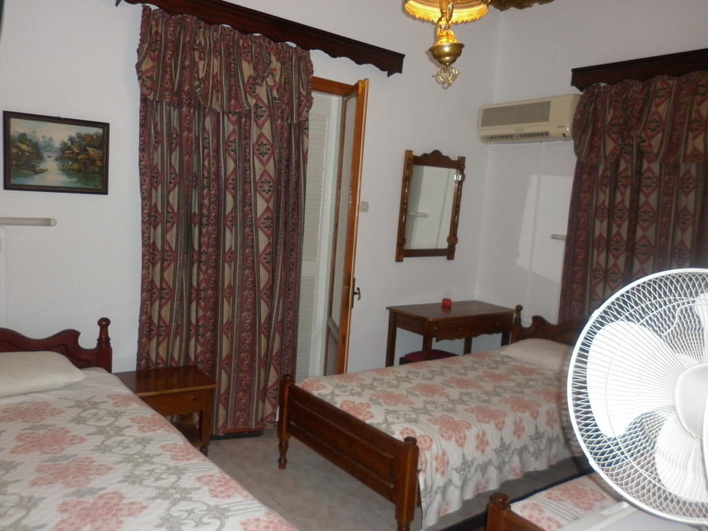 Miramare Hotel Lakkion Ruang foto
