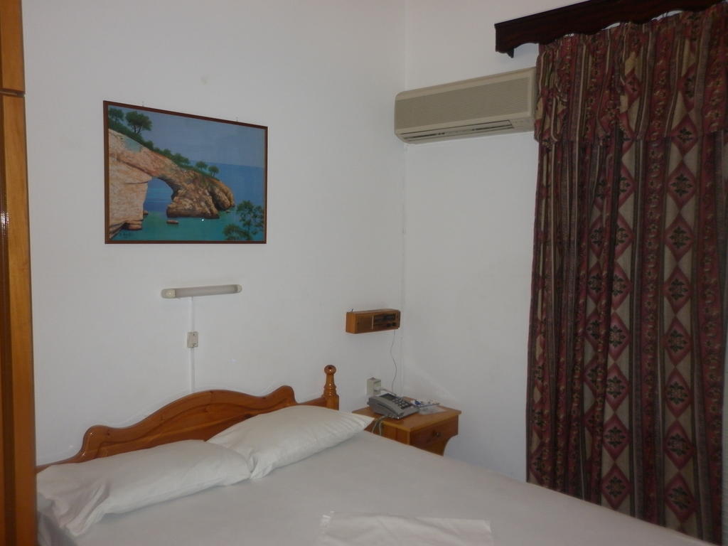 Miramare Hotel Lakkion Ruang foto