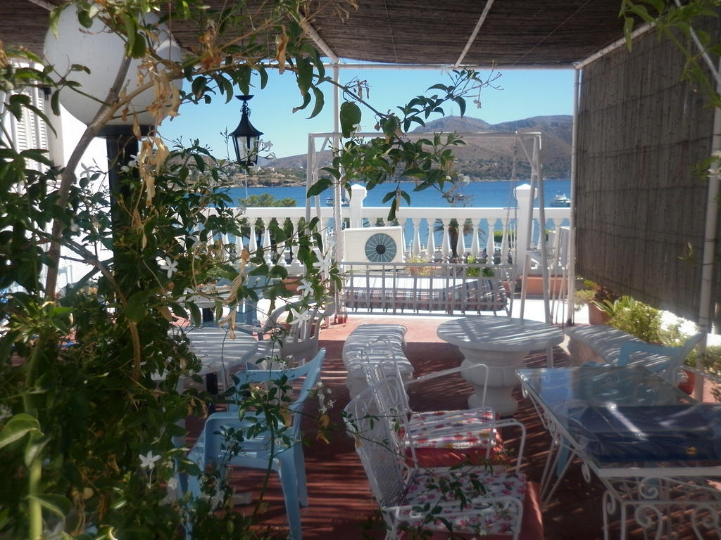 Miramare Hotel Lakkion Bagian luar foto